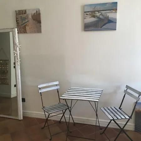 Bianca Nocleg ze śniadaniem Salerno